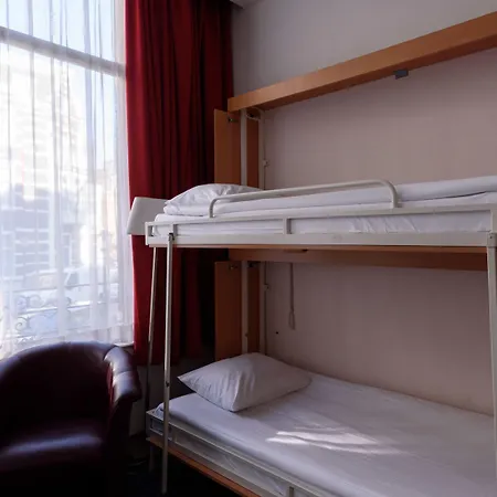 アウル ホテル 3*