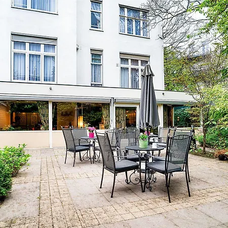 Hotel Owl 3*
