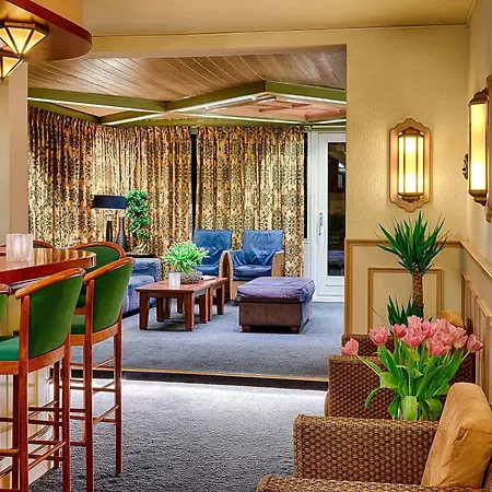 Owl Hotel 3*