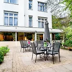 酒店 猫头鹰酒店